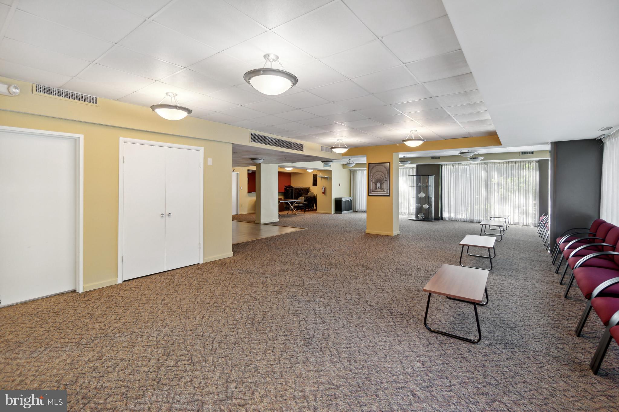 2939 van Ness St NW #948