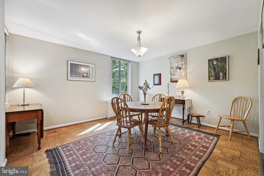 2939 van Ness St NW #948