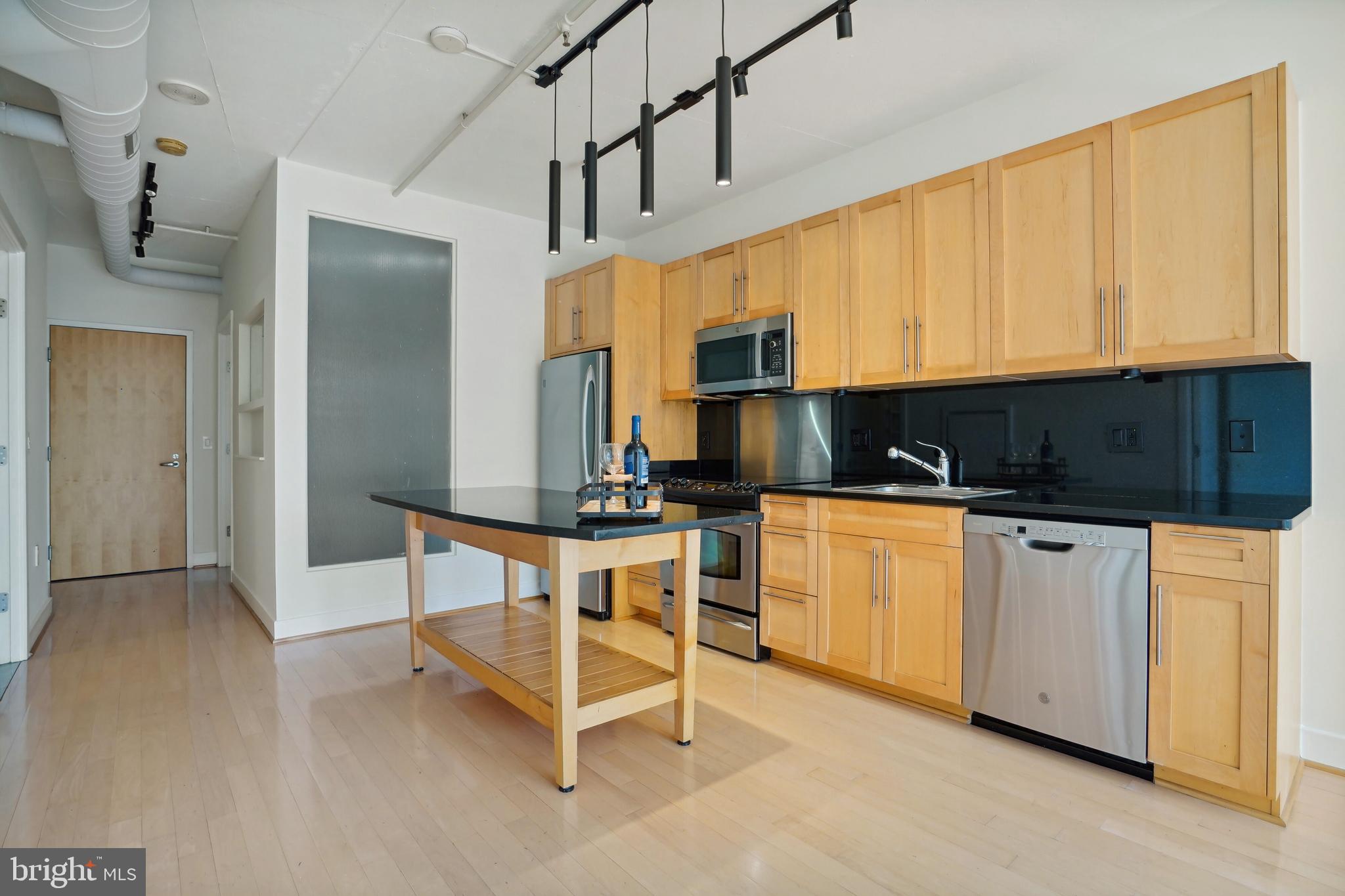 2125 14th St NW #606