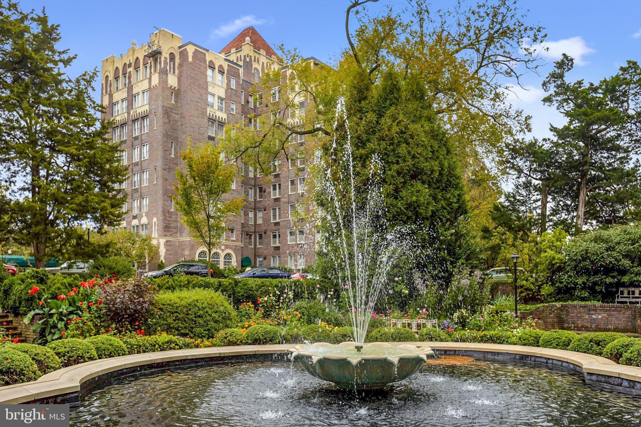 3900 Cathedral Ave NW #310a