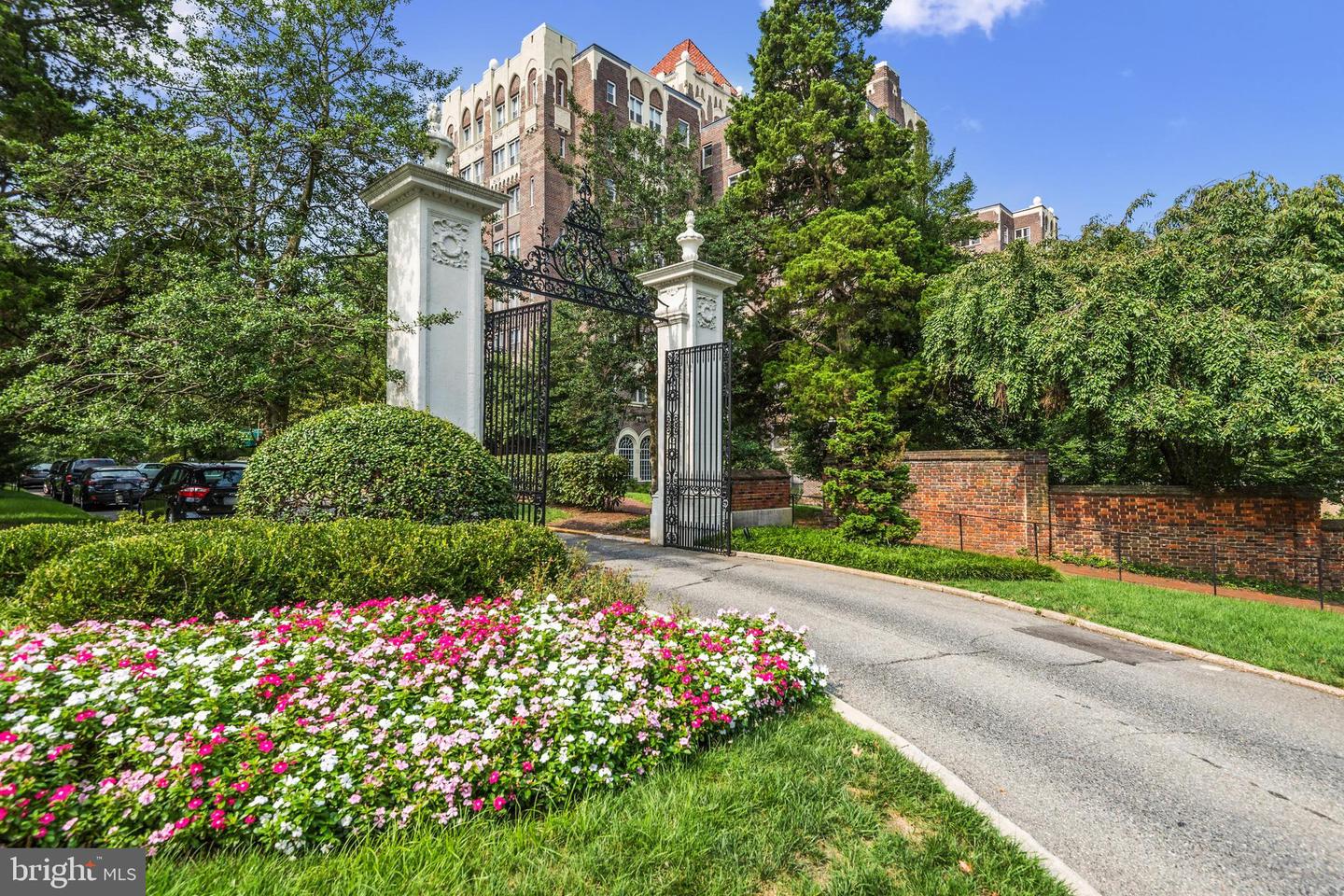3900 Cathedral Ave NW #310a