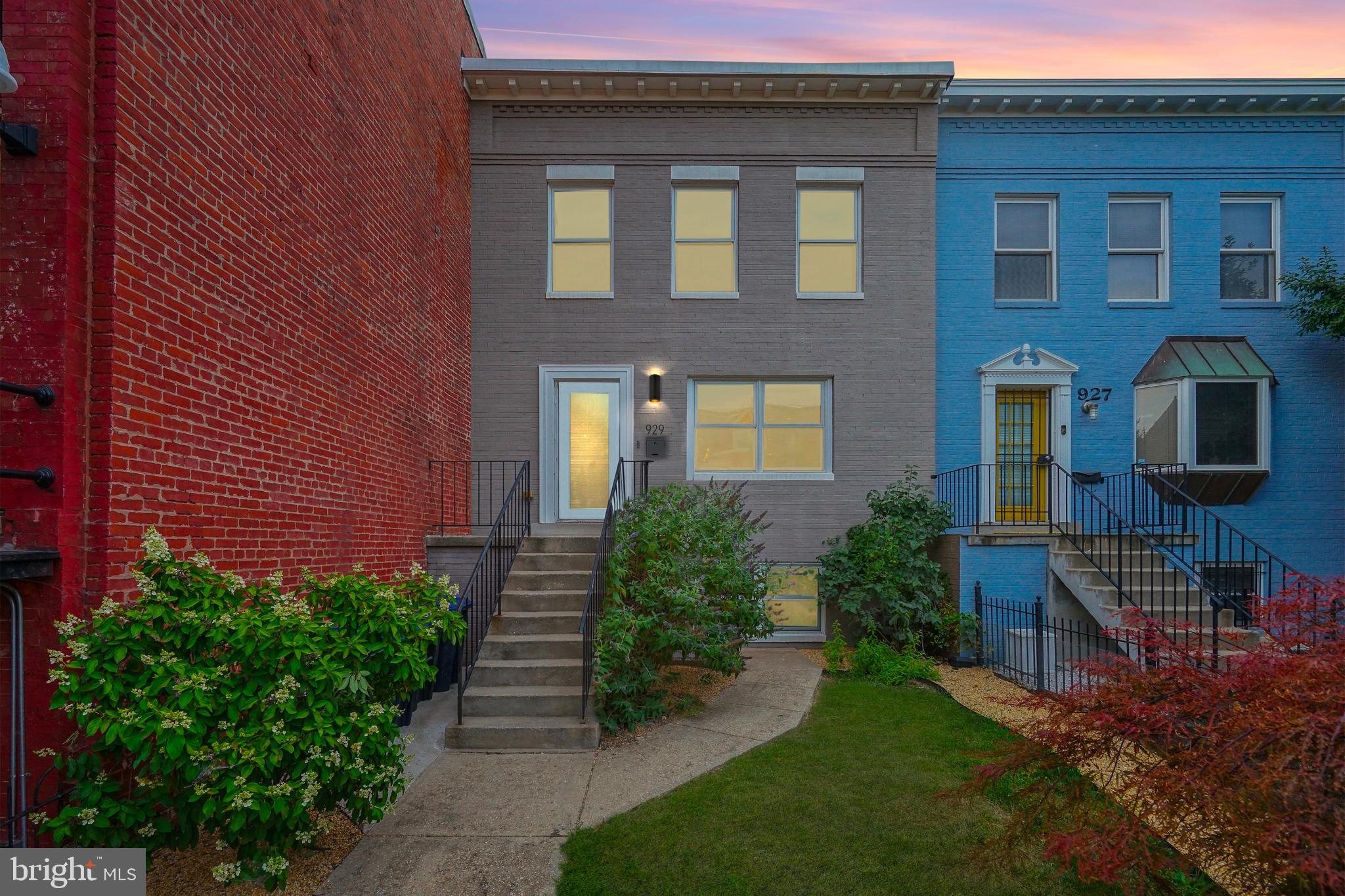 929 T St NW