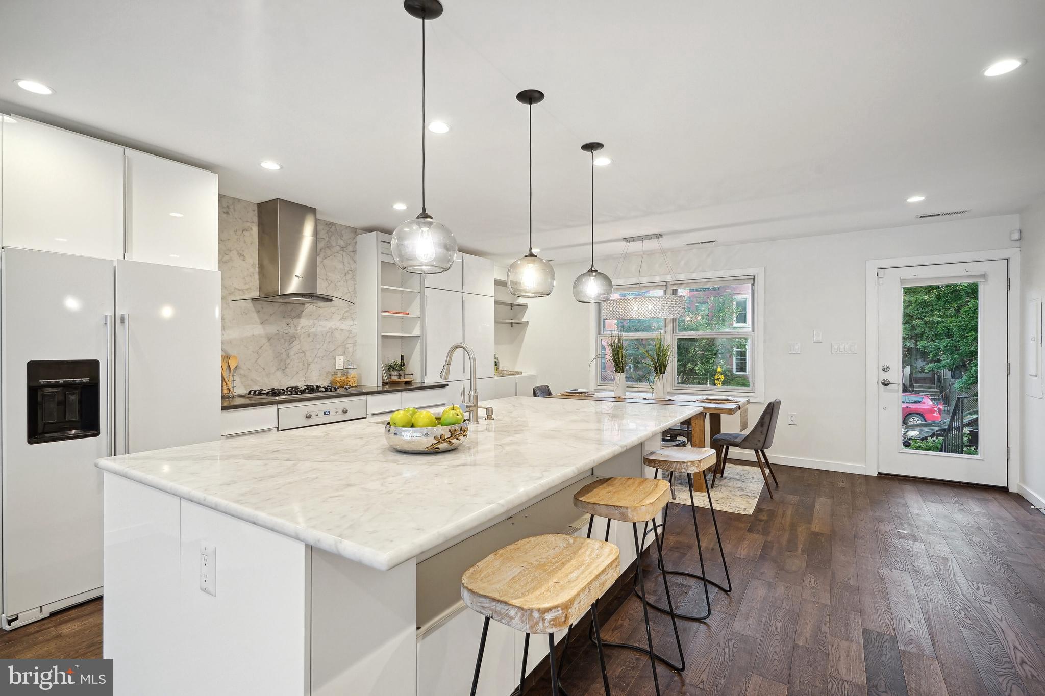 929 T St NW