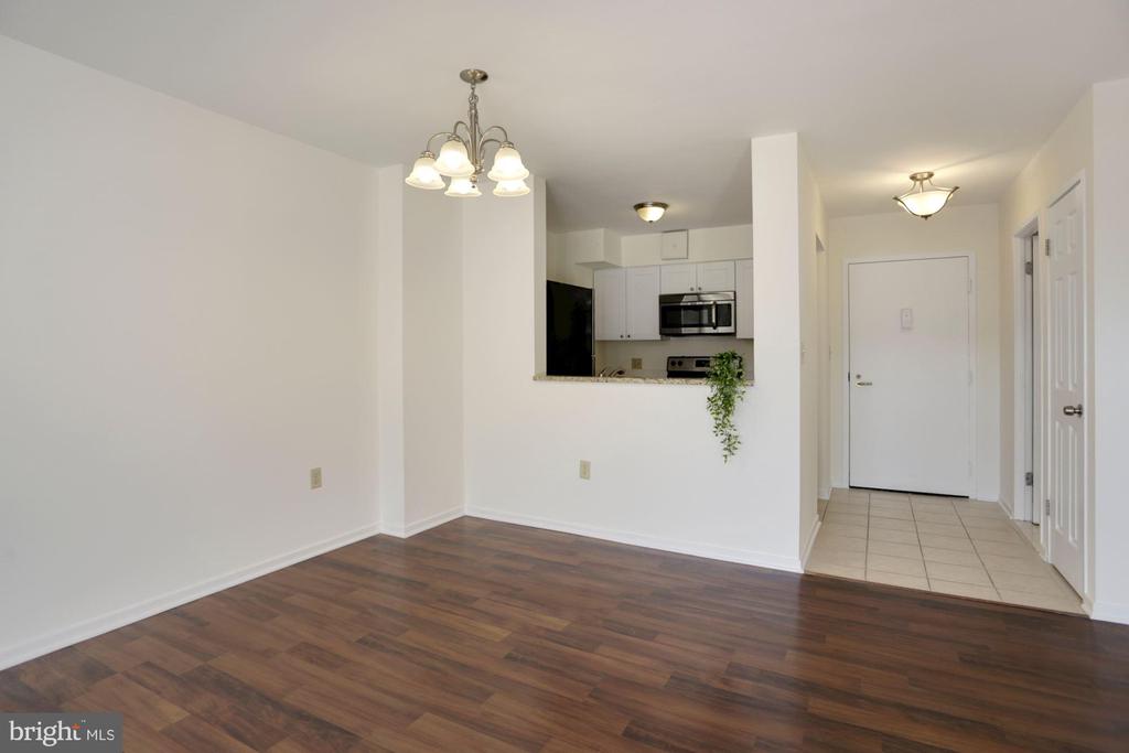 2320 WISCONSIN AVE NW #510
