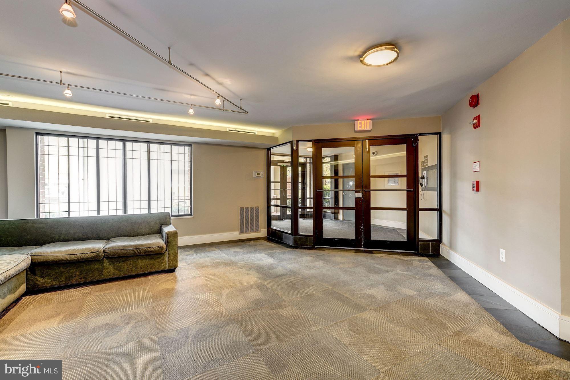 2320 WISCONSIN AVE NW #510