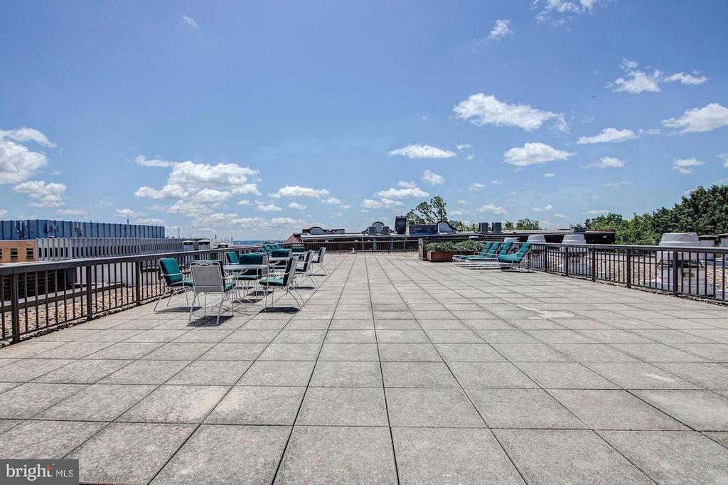 2320 WISCONSIN AVE NW #510