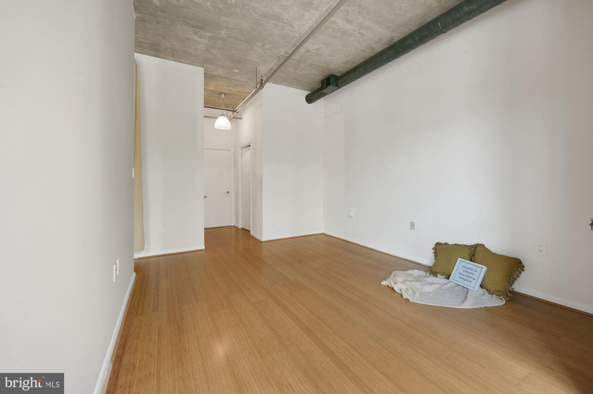 1300 N ST NW #218