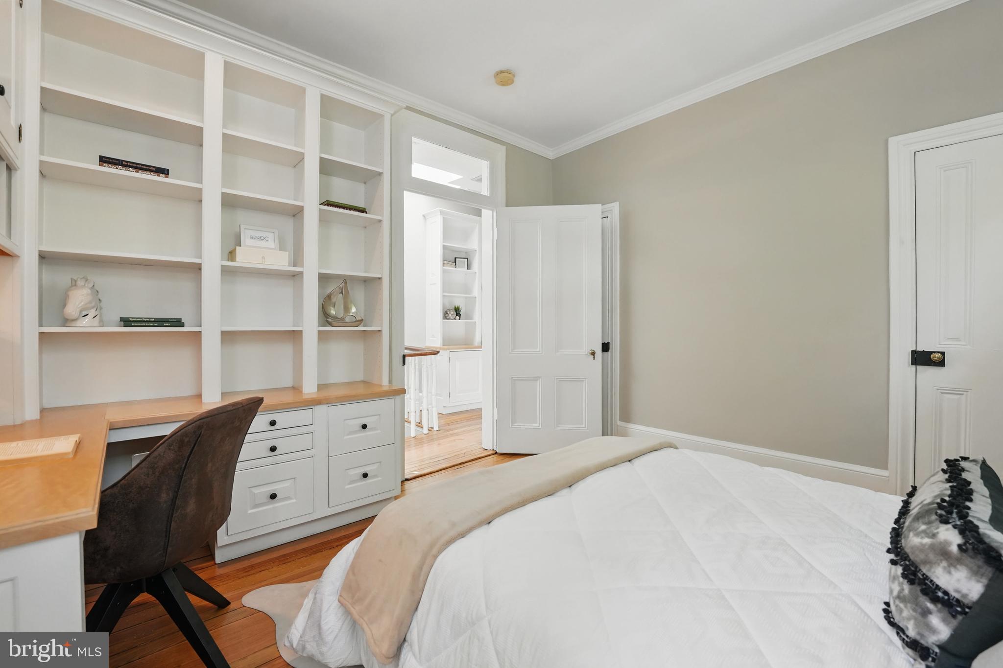 3344 P St NW