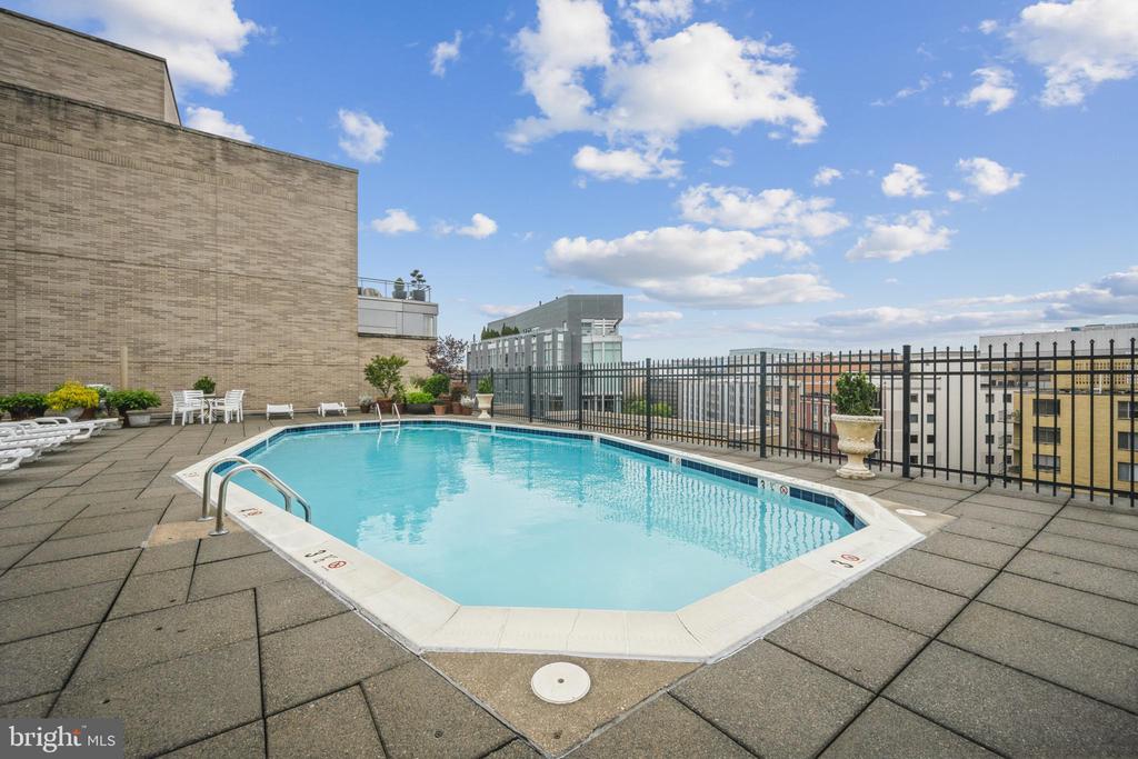 2201 L ST NW #504