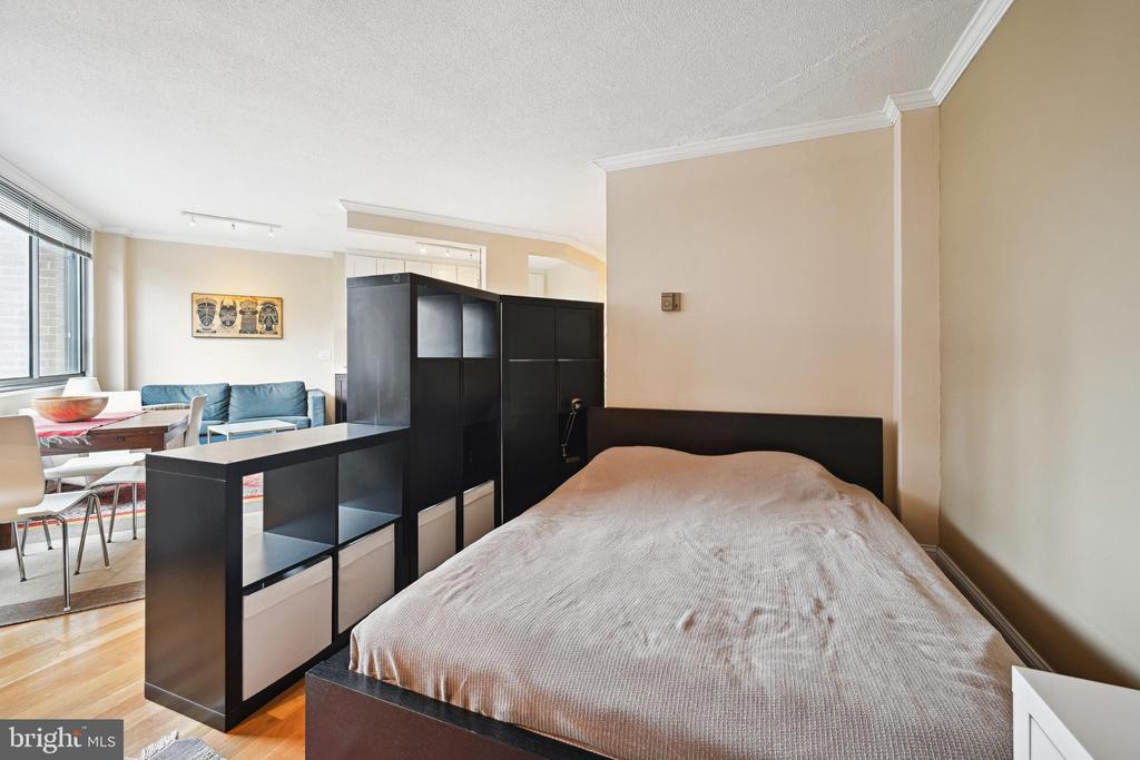 2201 L ST NW #504