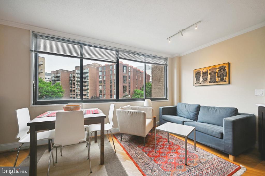2201 L ST NW #504