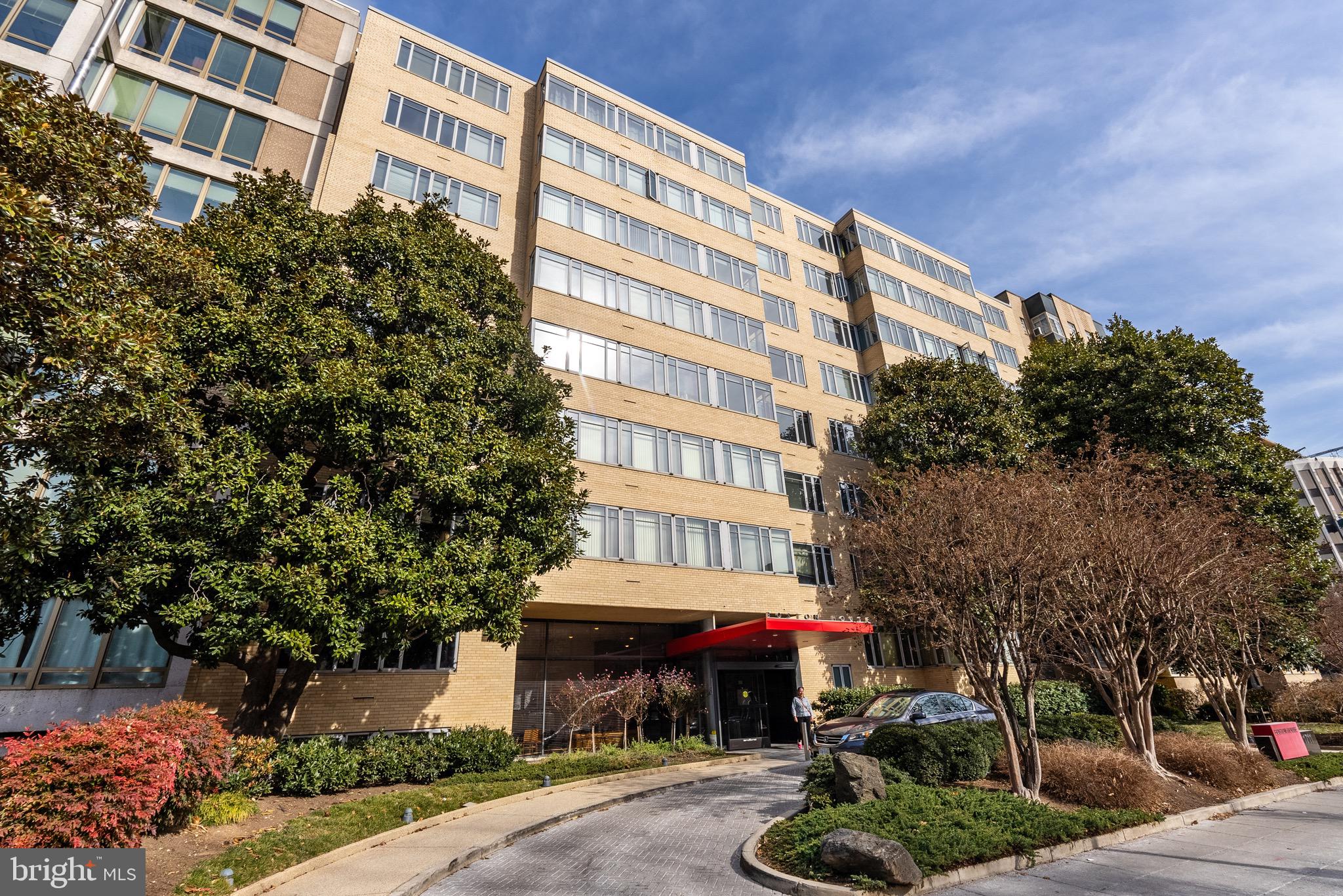 1711 MASSACHUSETTS AVE NW #817