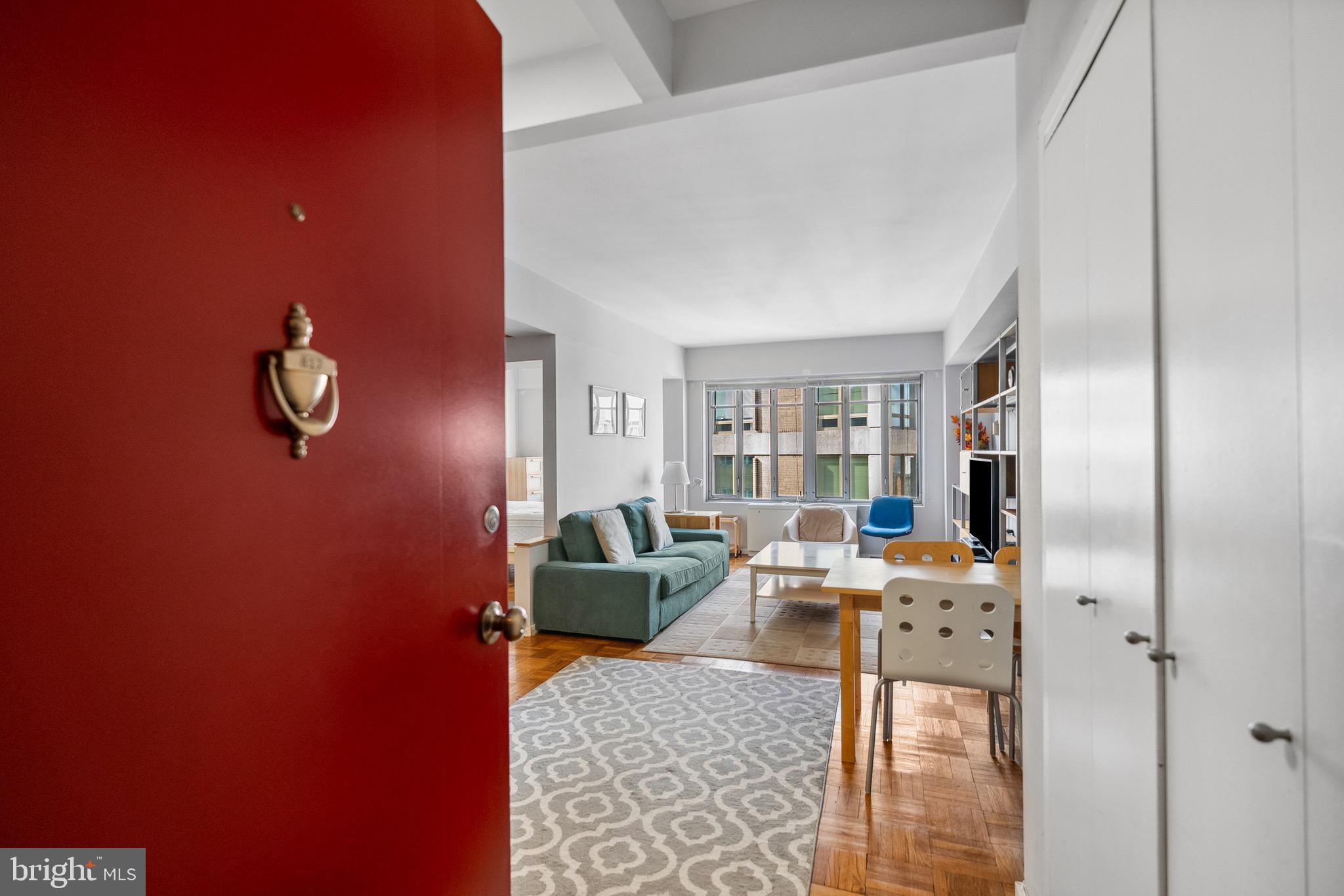1711 MASSACHUSETTS AVE NW #817