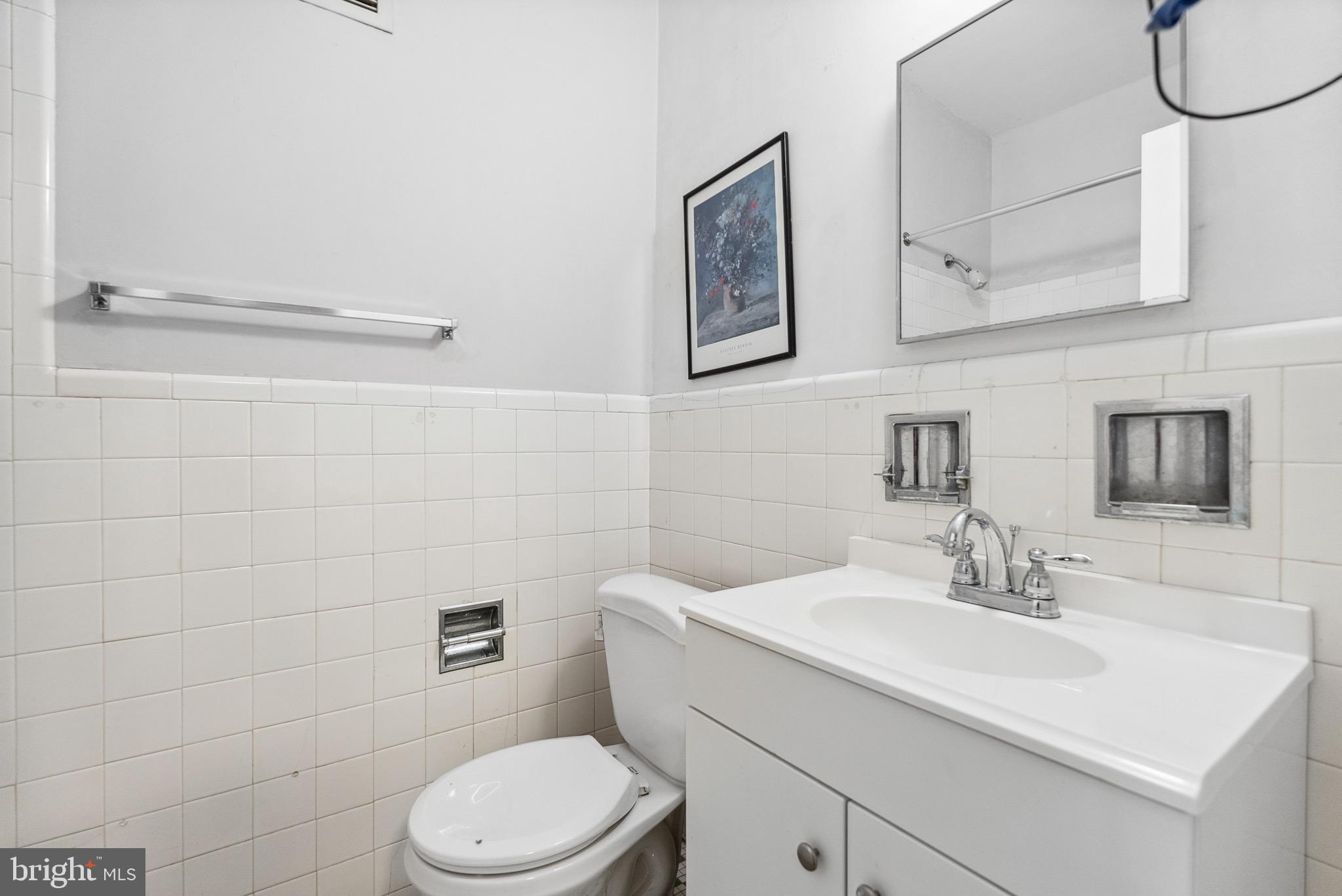 1711 MASSACHUSETTS AVE NW #817