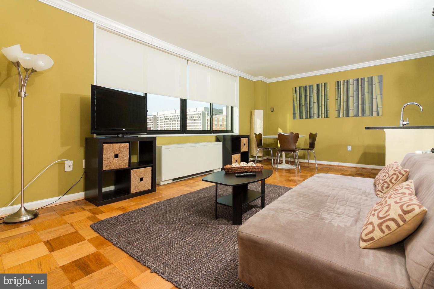 2030 F ST NW #803