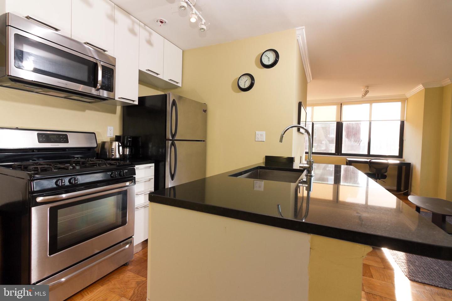 2030 F ST NW #803