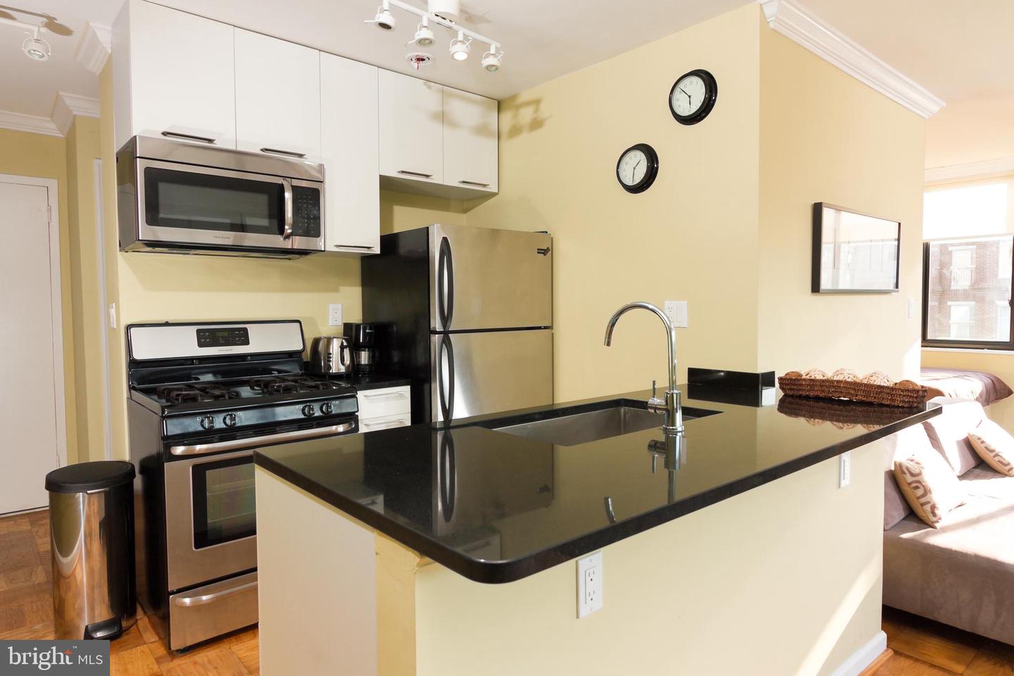 2030 F ST NW #803