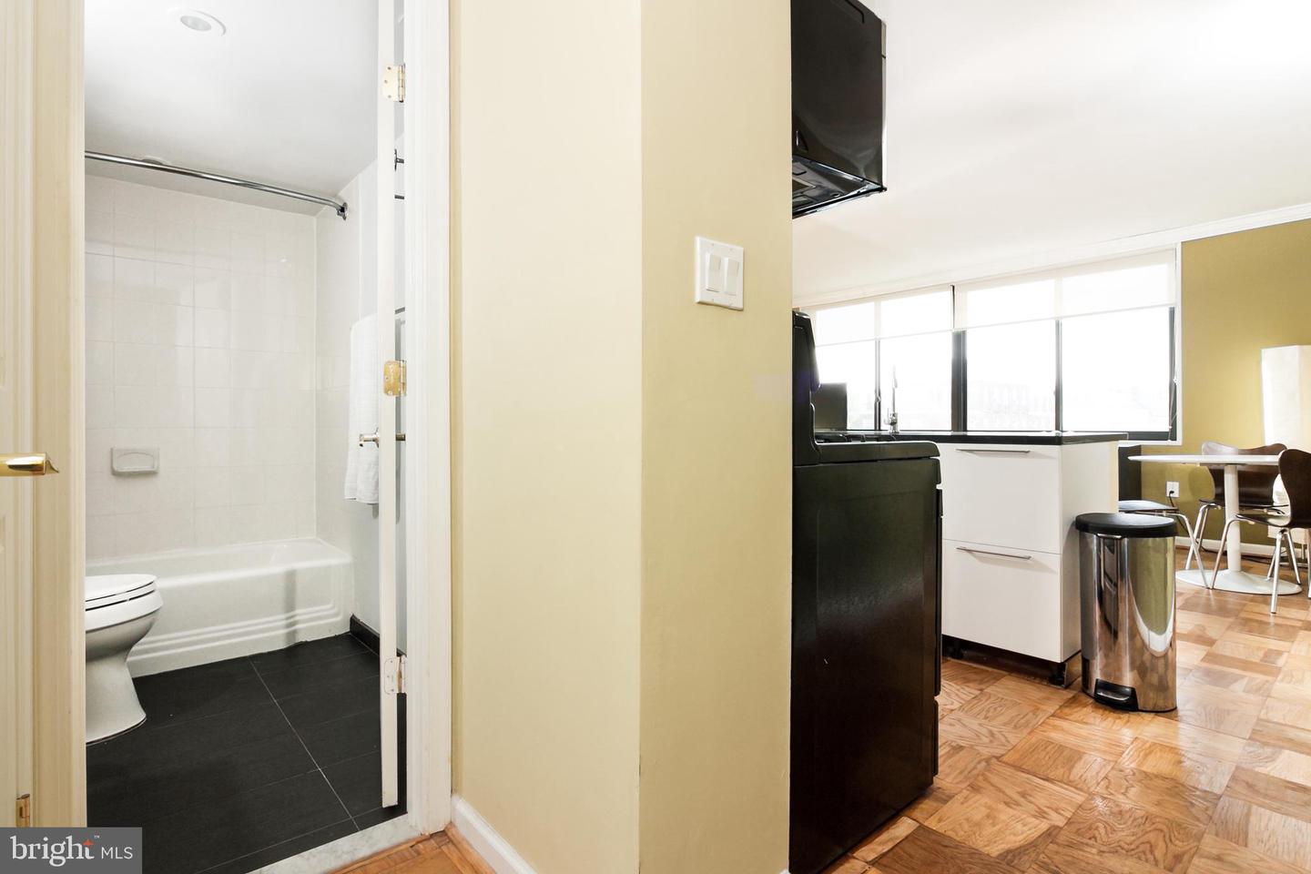 2030 F ST NW #803