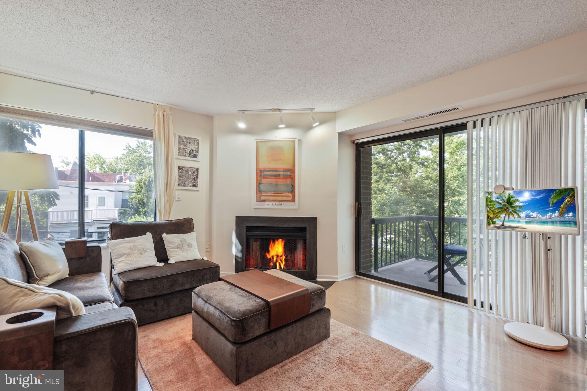 2320 WISCONSIN AVE NW #412