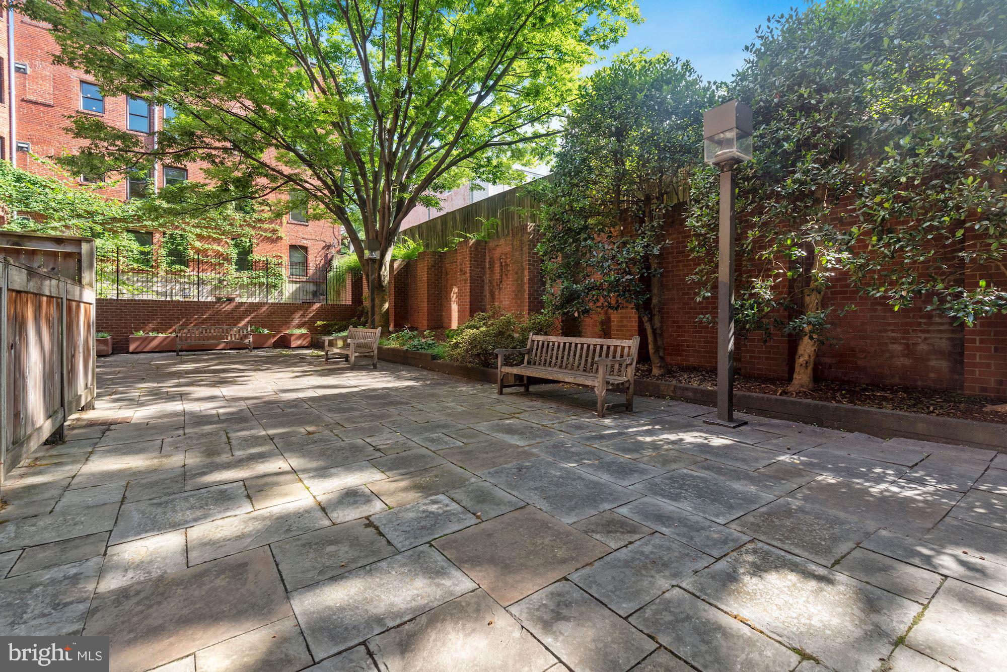 2320 WISCONSIN AVE NW #412