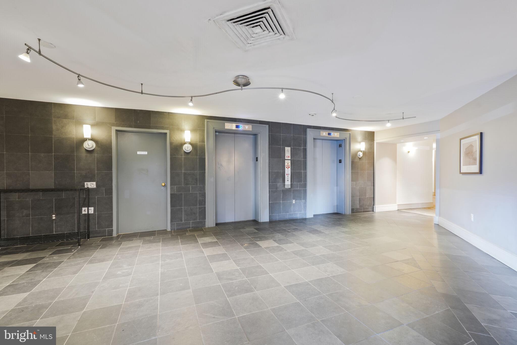 2320 WISCONSIN AVE NW #412