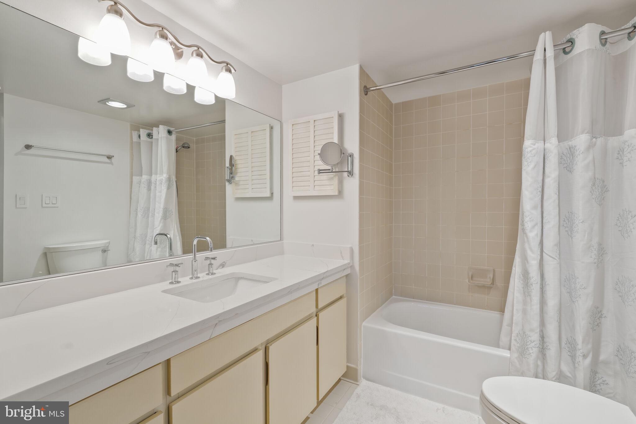 2320 WISCONSIN AVE NW #412