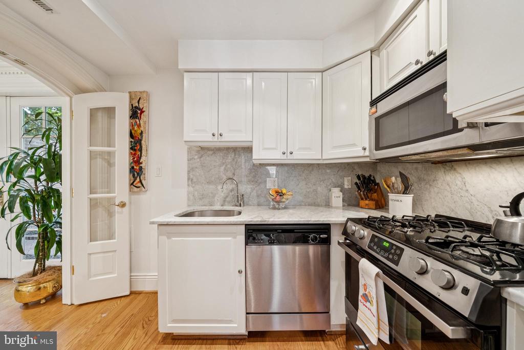 1312 27TH STREET NW