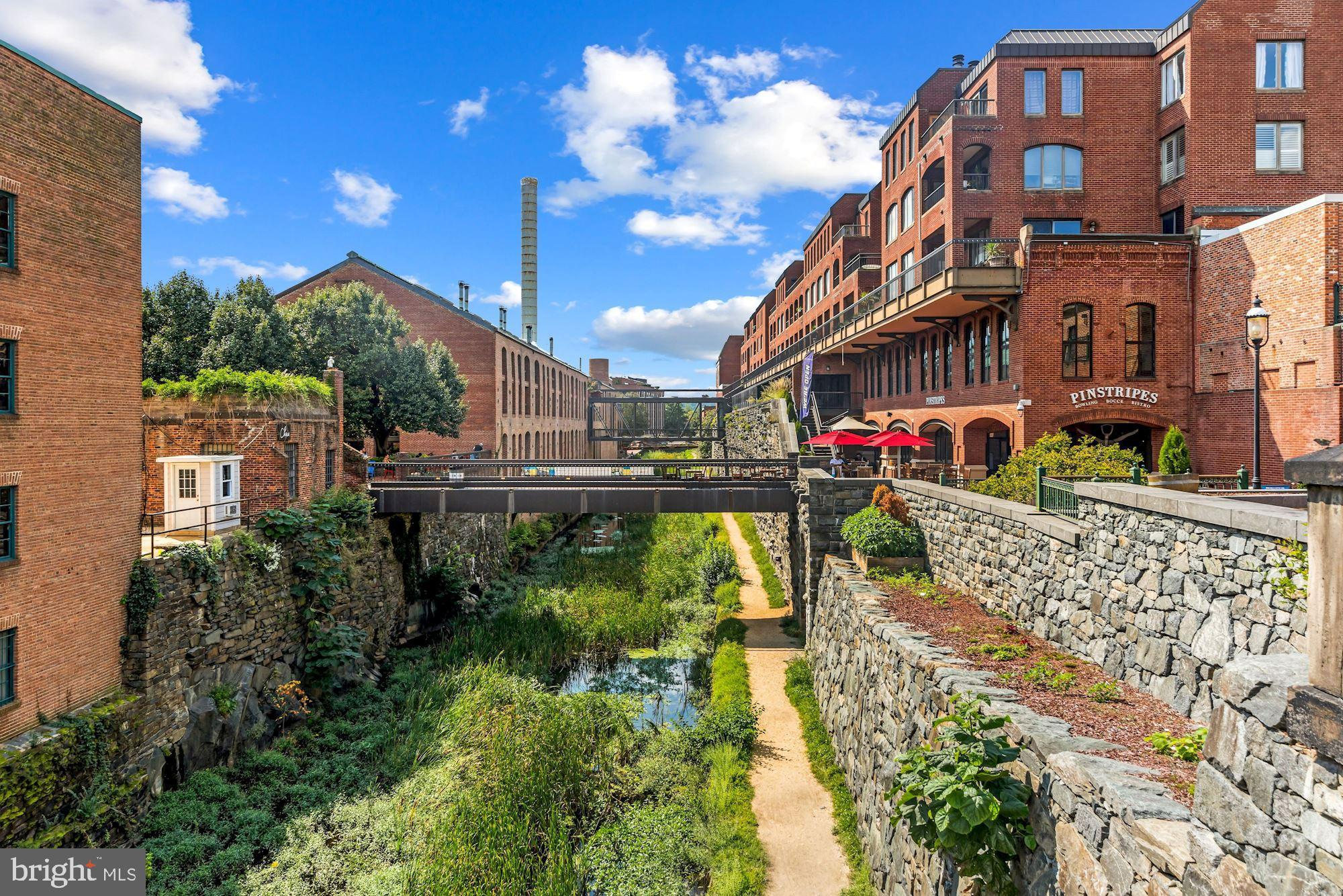 1080 WISCONSIN AVENUE NW 405