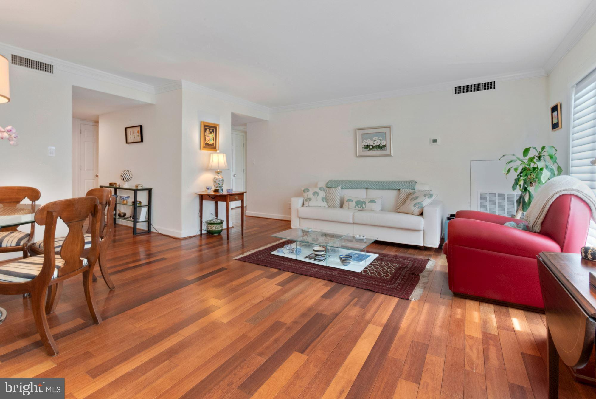 1080 WISCONSIN AVENUE NW 405