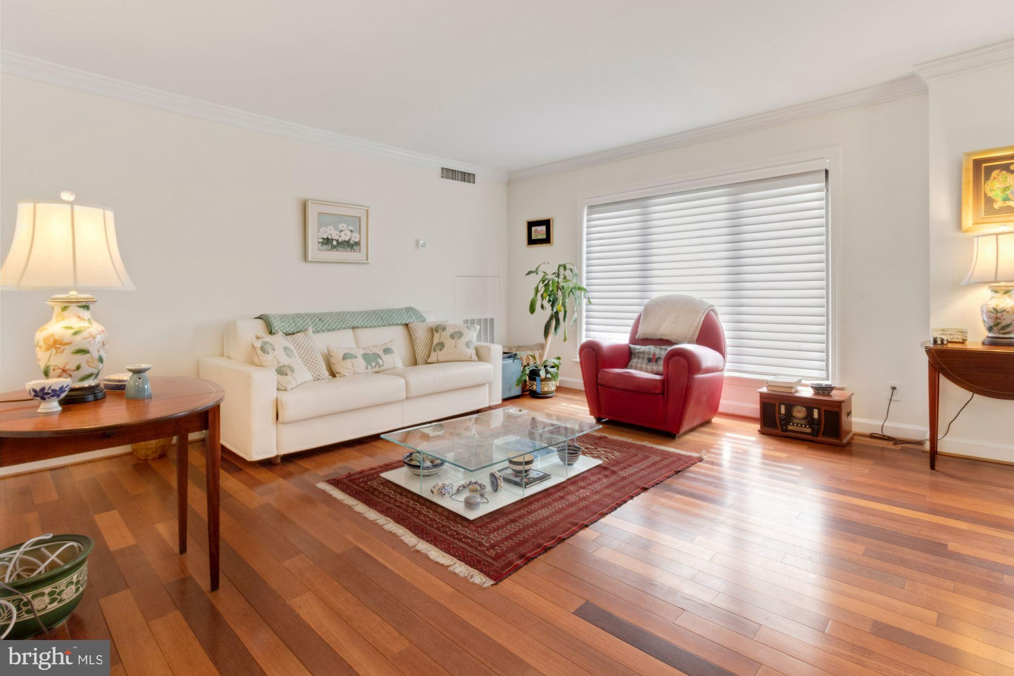 1080 WISCONSIN AVENUE NW 405