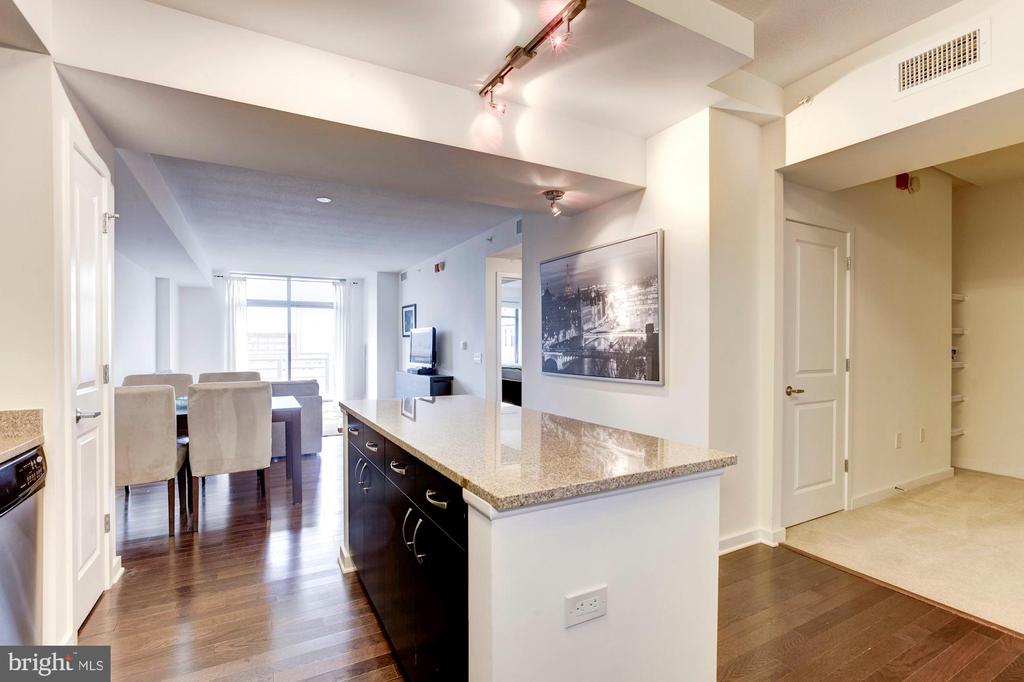 475 K STREET NW 1105