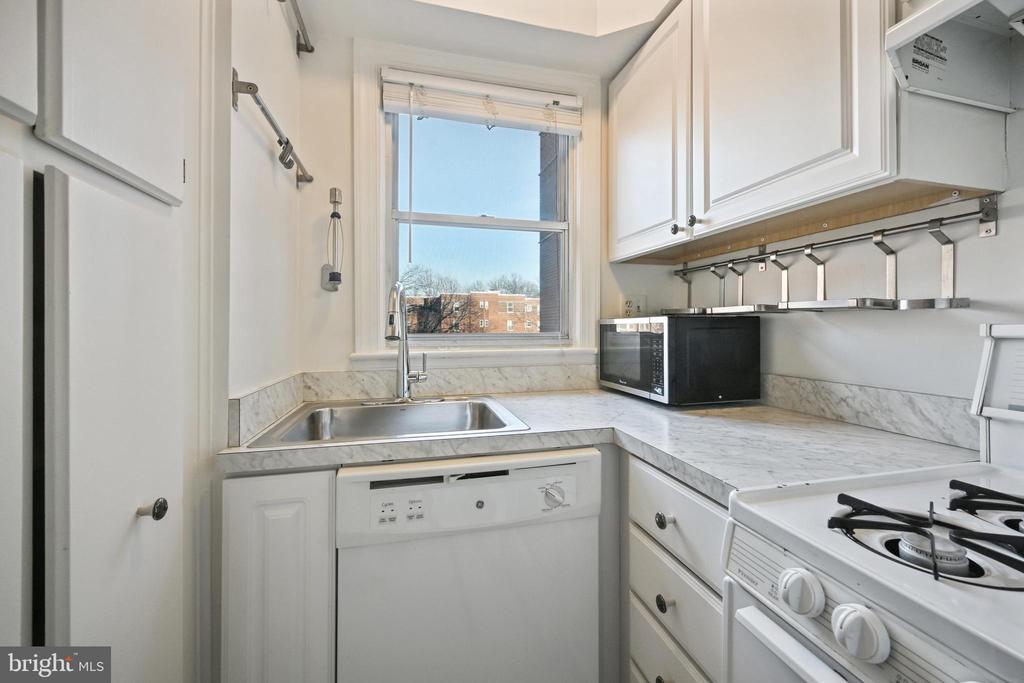 2500 Q STREET NW 430