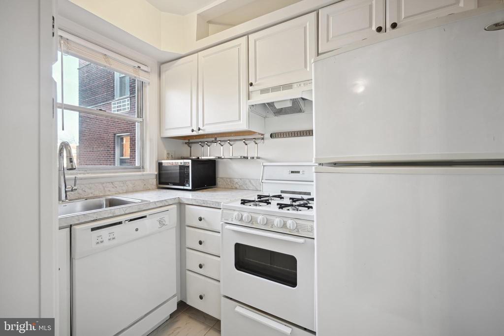 2500 Q STREET NW 430