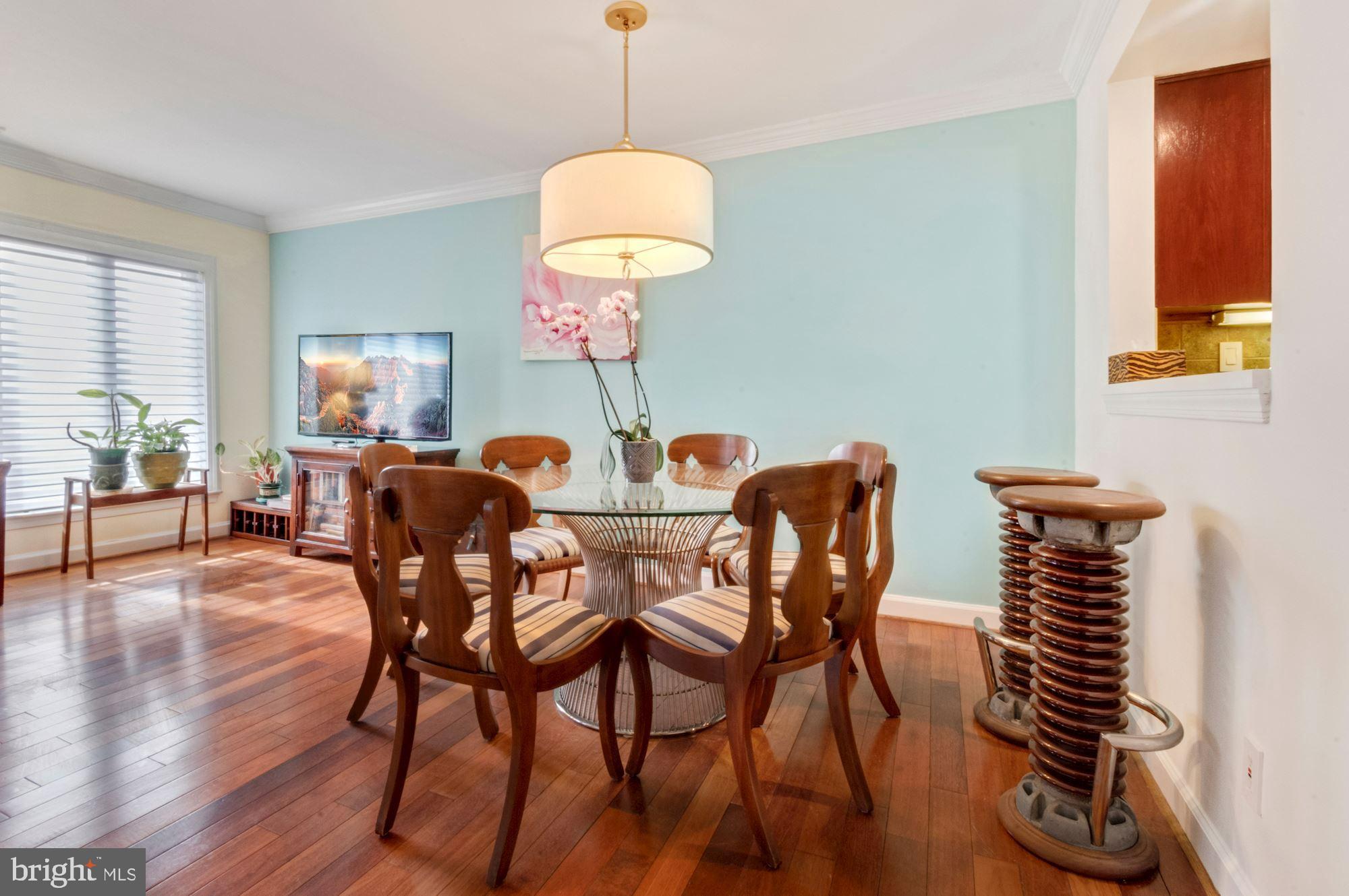 1080 WISCONSIN AVENUE NW 405