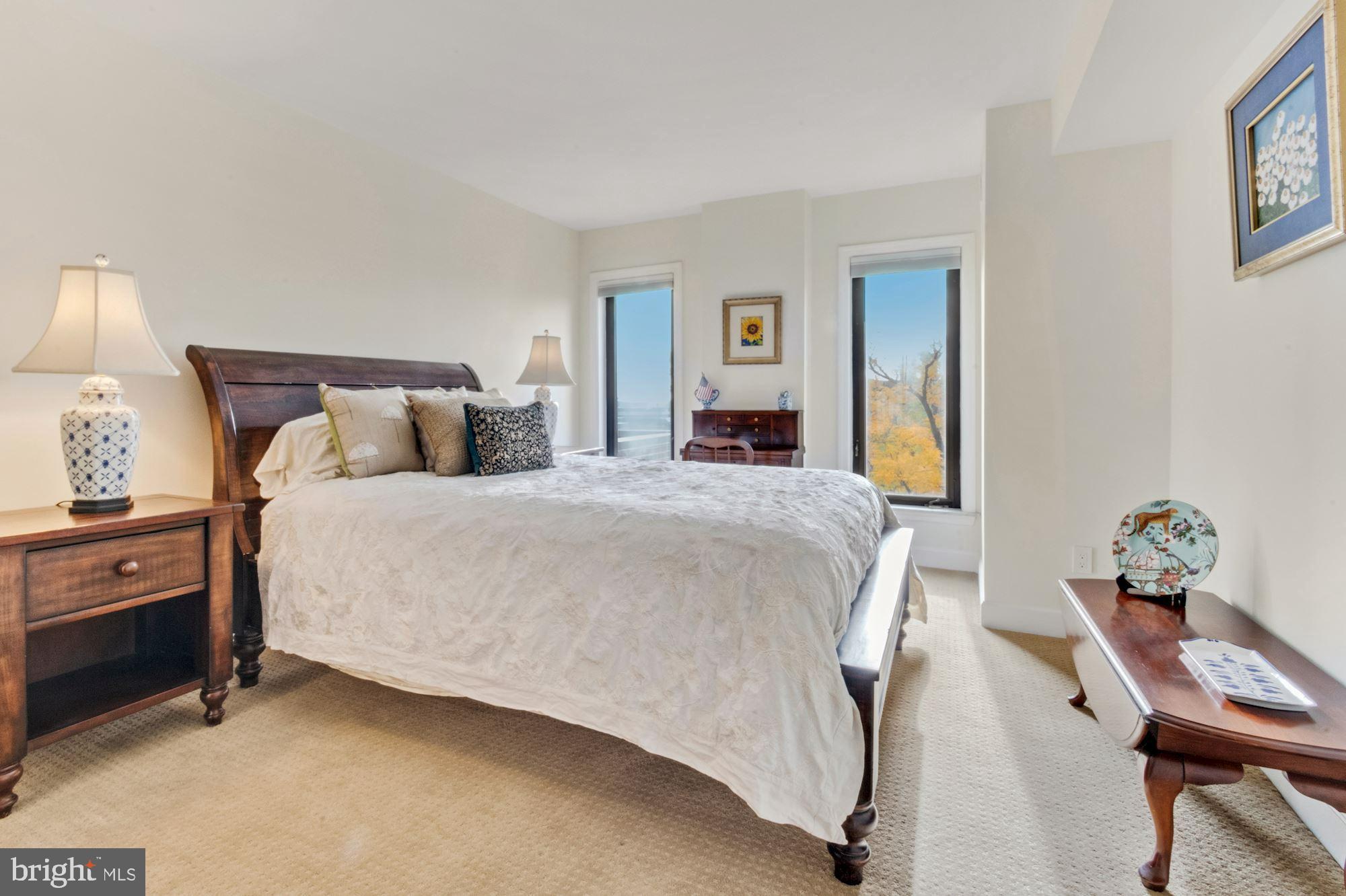 1080 WISCONSIN AVENUE NW 405