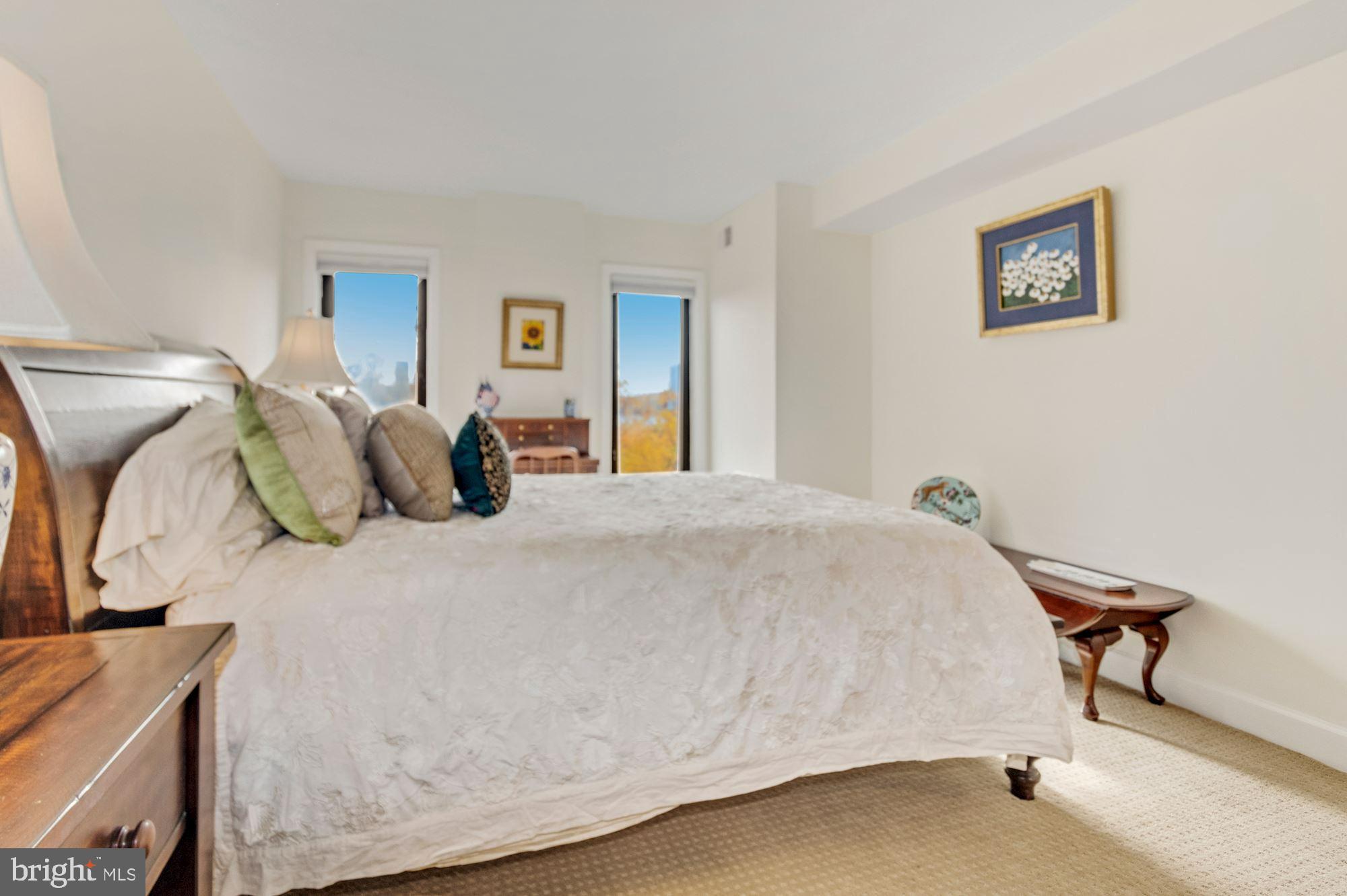 1080 WISCONSIN AVENUE NW 405