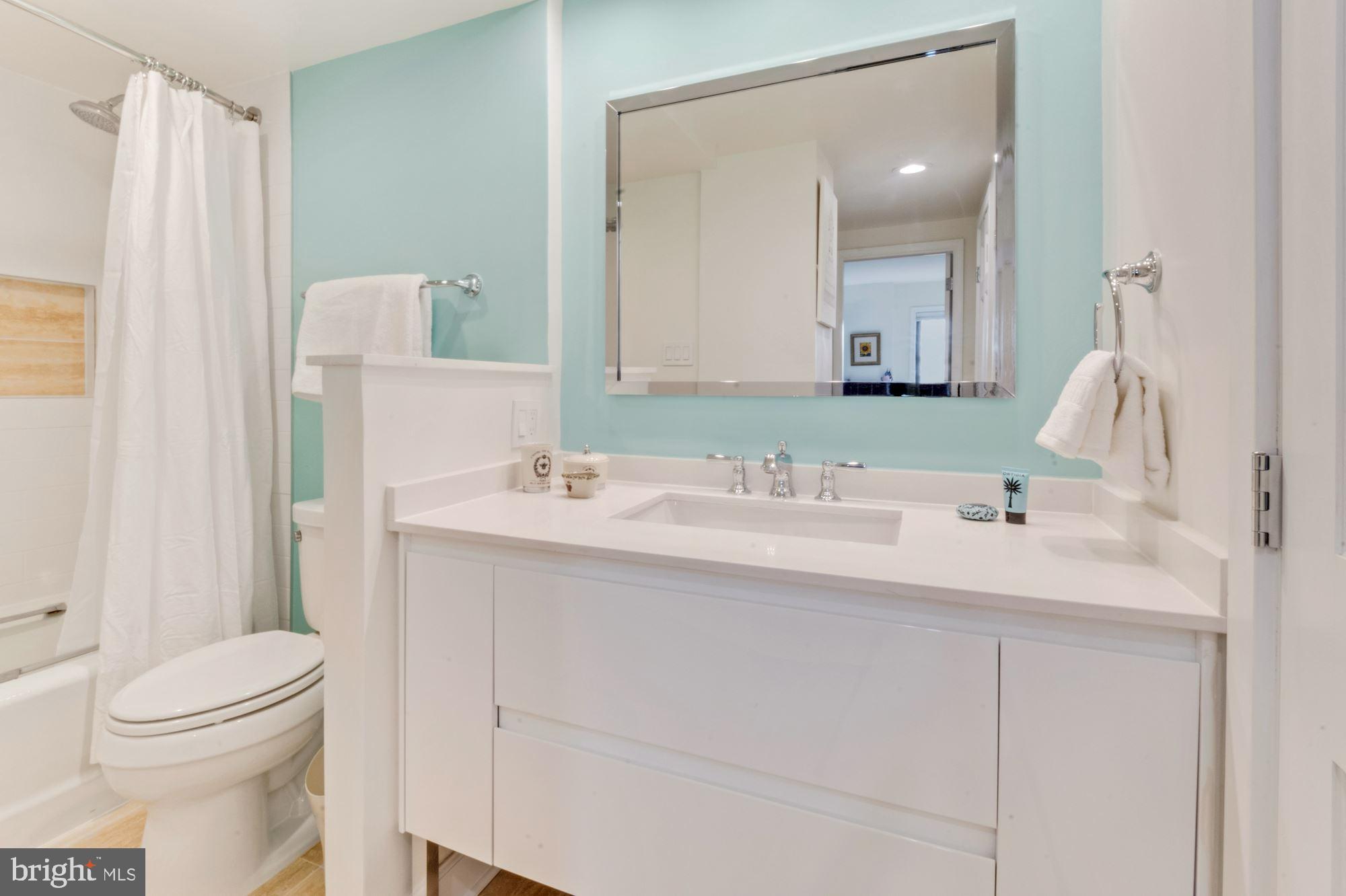 1080 WISCONSIN AVENUE NW 405