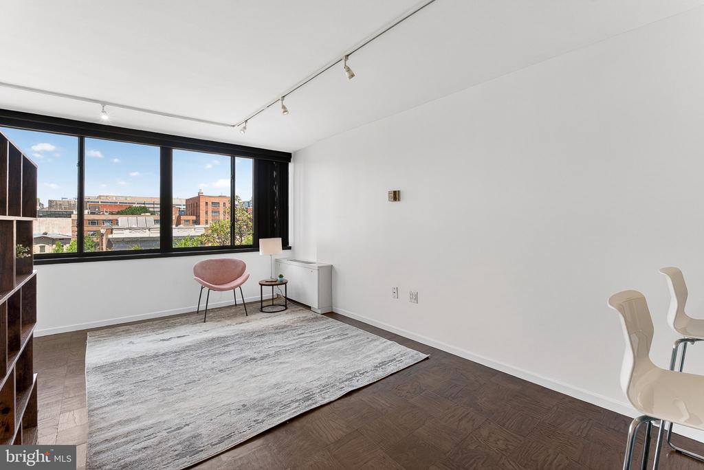 2030 F STREET NW Unit: 606