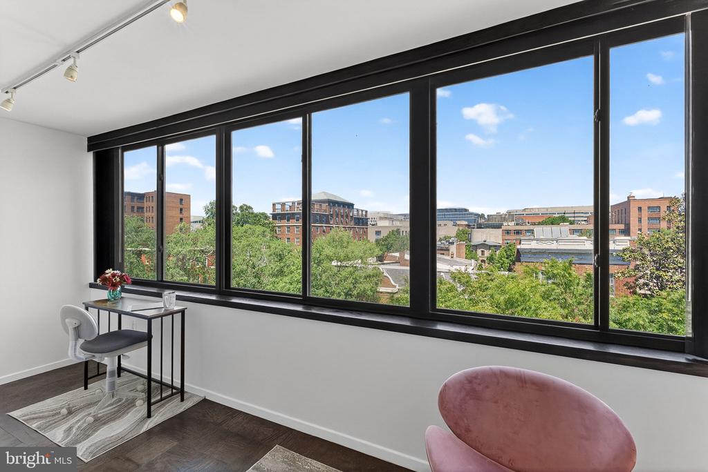 2030 F STREET NW Unit: 606