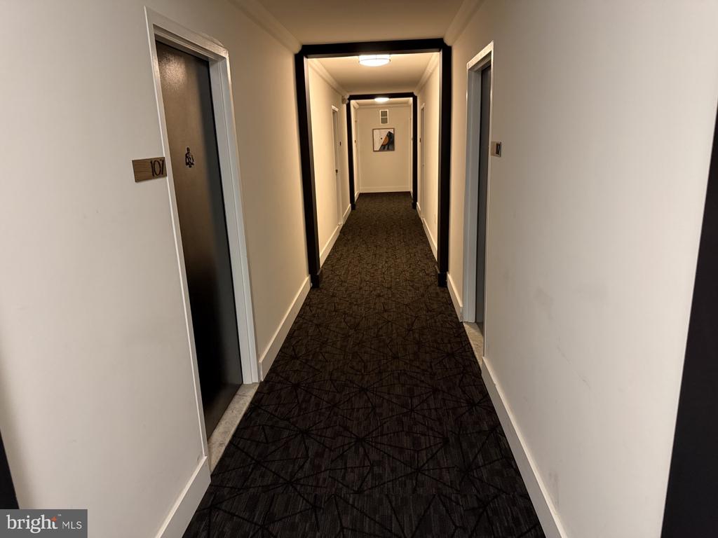 2030 F STREET NW Unit: 407