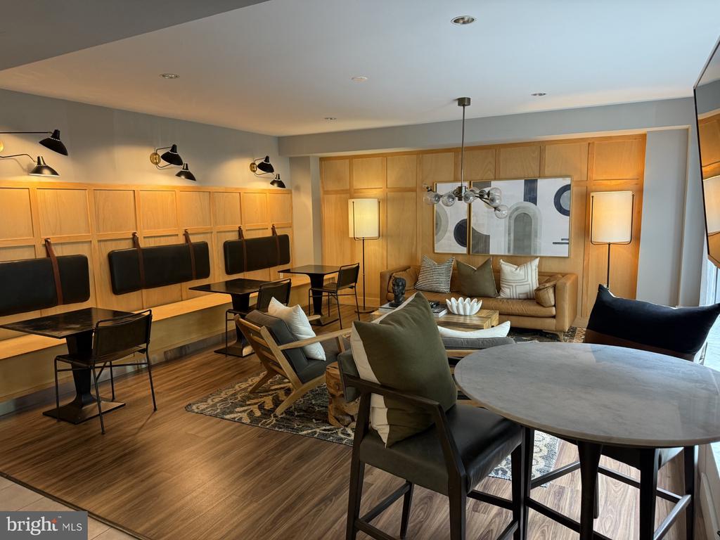 2030 F STREET NW Unit: 407
