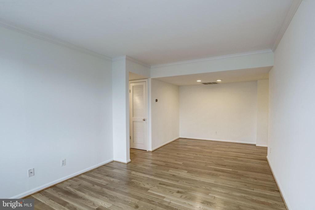 1133 13TH STREET NW Unit: 802