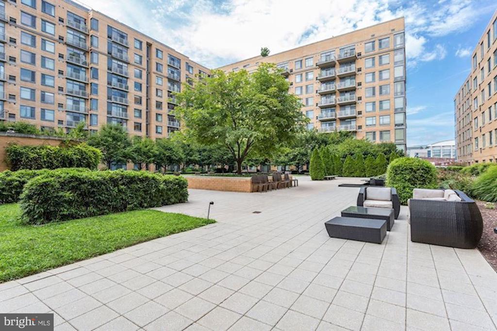 475 K STREET NW Unit: 1105