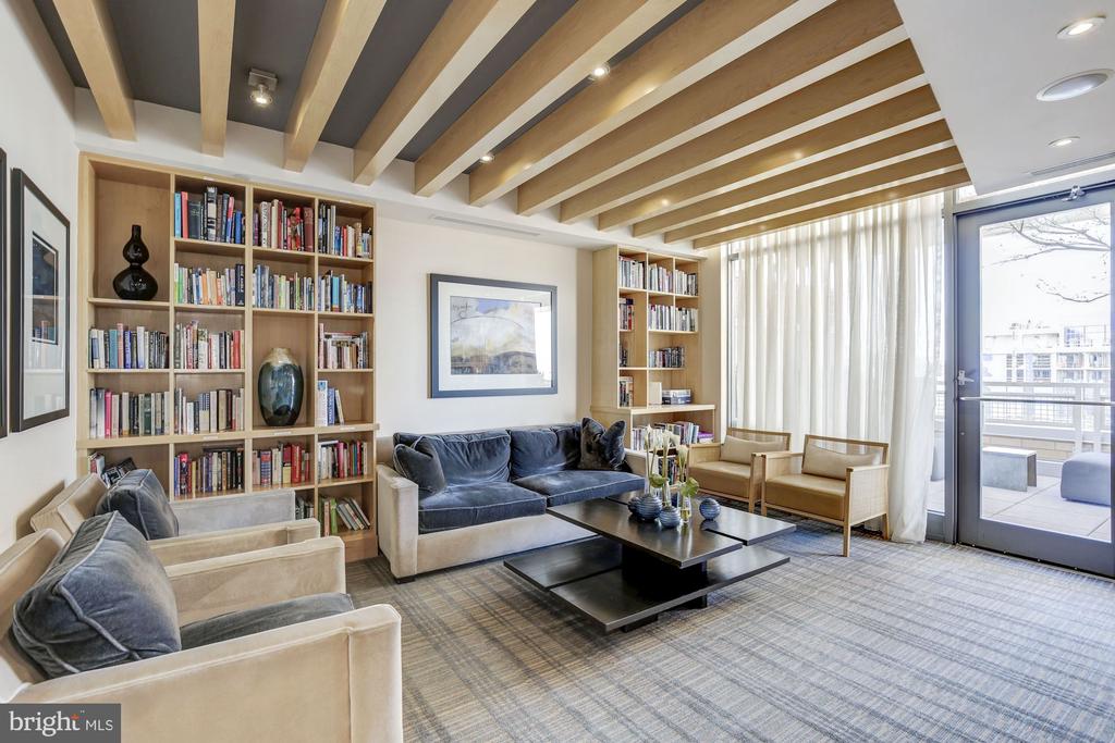475 K STREET NW Unit: 1105