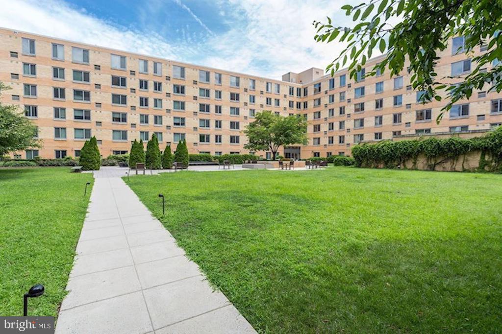 475 K STREET NW Unit: 1105