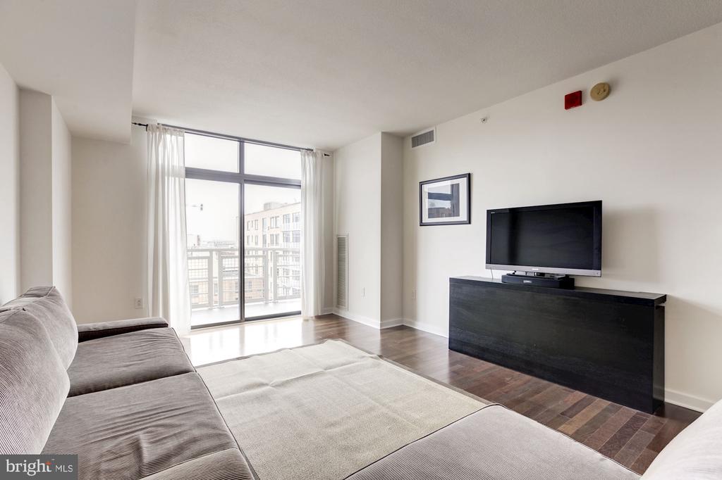 475 K STREET NW Unit: 1105
