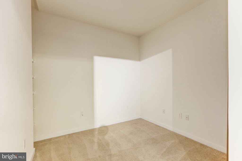 475 K STREET NW Unit: 1105