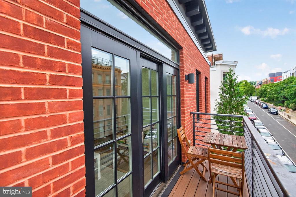 1412 CHAPIN STREET NW Unit: 401