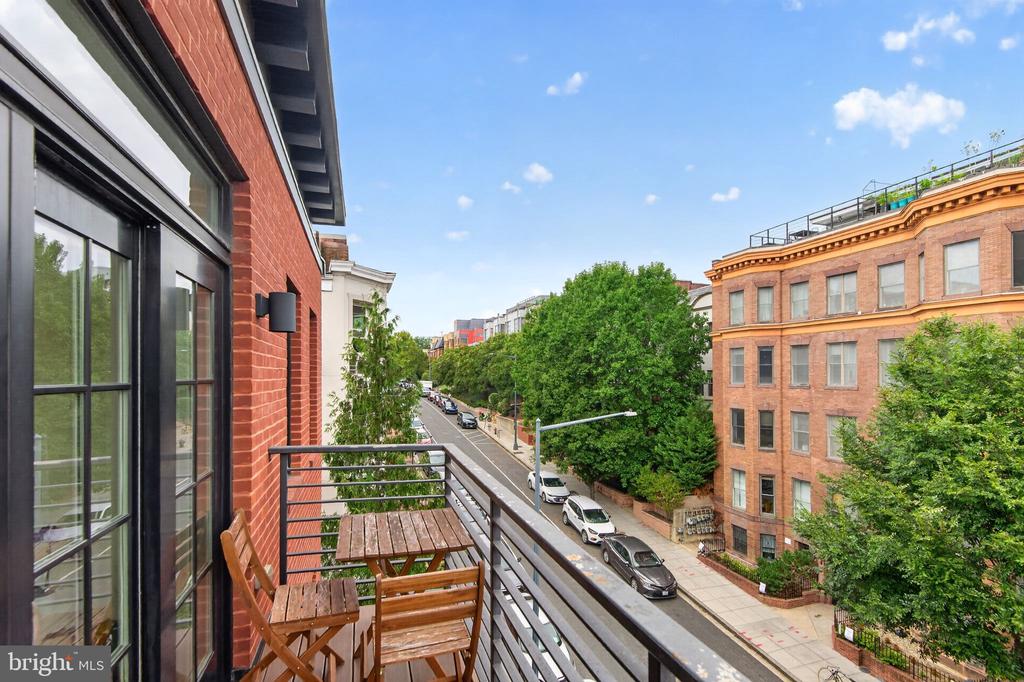 1412 CHAPIN STREET NW Unit: 401