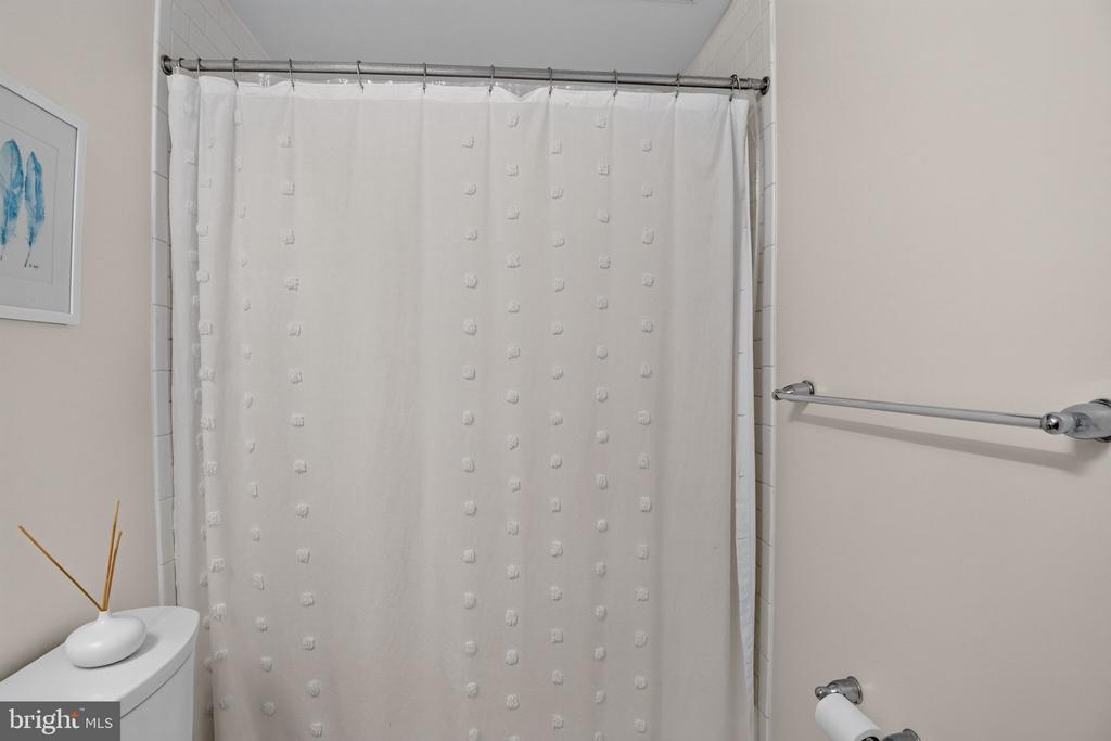 1412 CHAPIN STREET NW Unit: 401